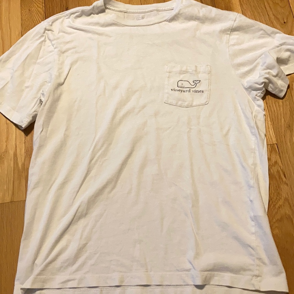 Vineyard vines blue whale T-shirt